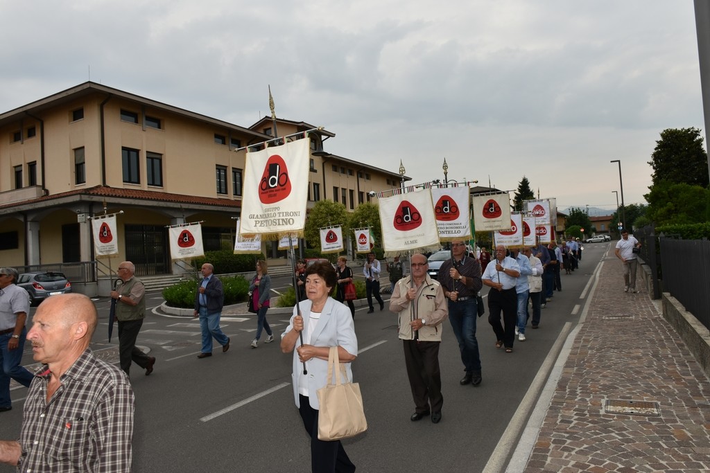 2015.06.14 40° Aido Grassobbio - Via Amerigo Vespucci presso Municipio - omaggio degli Alfieri