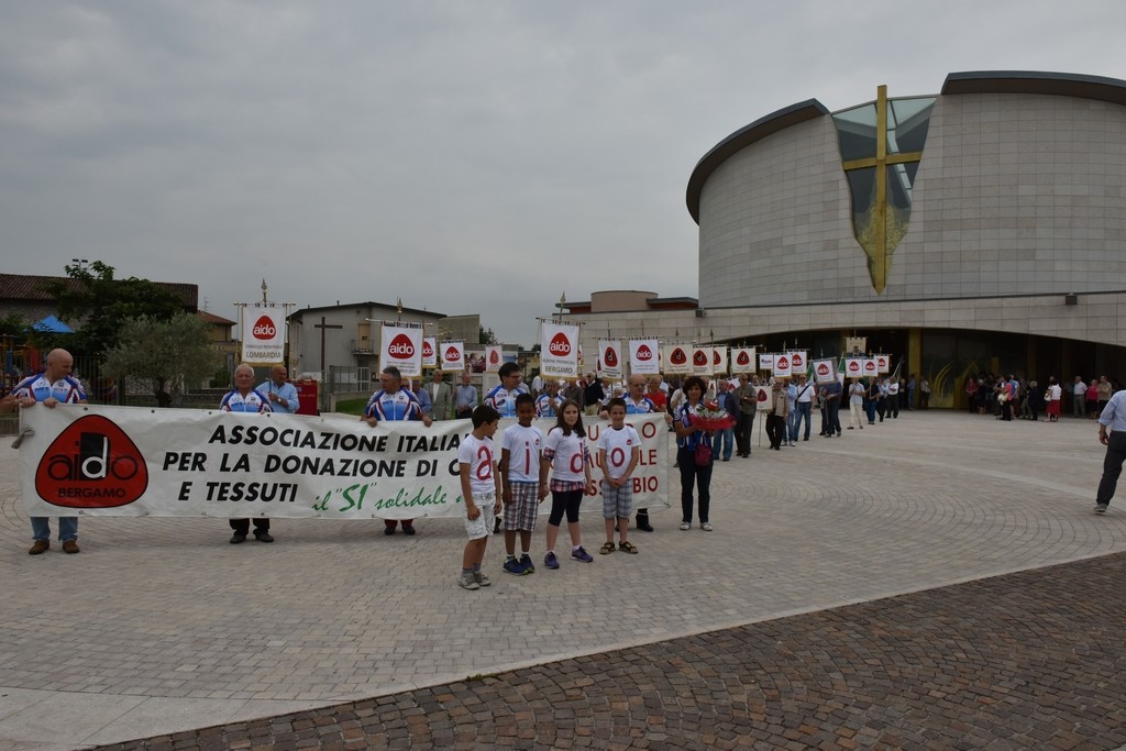 2015.06.14 - 40° Aido Grassobbio - Via Papa Giovanni XXIII - piazzale Chiesa Santa Famiglia di Nazaret