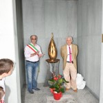 2015.06.14 - 40° Aido Grassobbio - Via Papa Giovanni XXIII  - al Cimitero - inaugurazione fiaccola - Sindaco Ermenegildo Epis e Pres. Aido Grassobbio Everardo Cividini