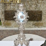2015.06.14 - 40° Aido Grassobbio - Via Papa Giovanni XXIII  - reliquia del Beato don Carlo Gnocchi al monumento degli Alpini