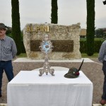 2015.06.14 - 40° Aido Grassobbio - Via Papa Giovanni XXIII  - reliquia del Beato don Carlo Gnocchi al monumento degli Alpini - Alpino Battista Gurioni e Alessandro Finardi